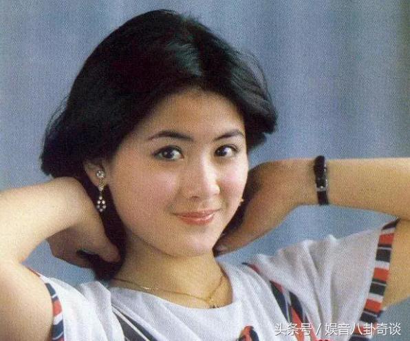 红楼梦老版演员，89版红楼梦里这些老戏骨年轻时个个美到惊艳
