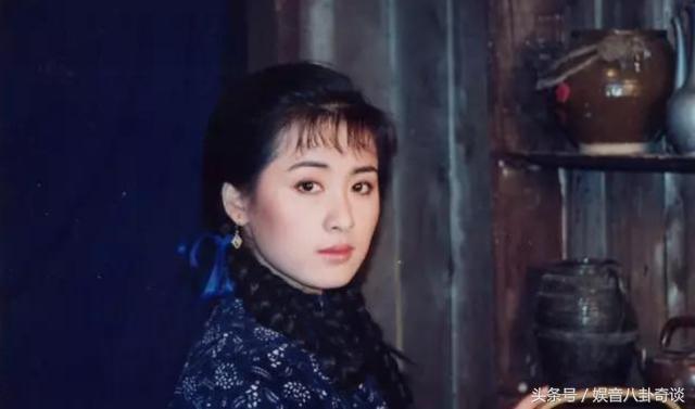 红楼梦老版演员，89版红楼梦里这些老戏骨年轻时个个美到惊艳