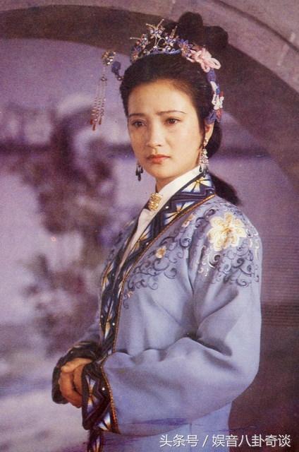 红楼梦老版演员，89版红楼梦里这些老戏骨年轻时个个美到惊艳