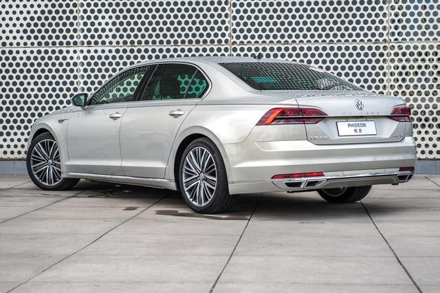 三大神车红标思域，银耳奥迪红头思域