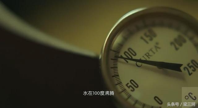 金城武的泡面神奇吃法，都在学何老师做泡面饼