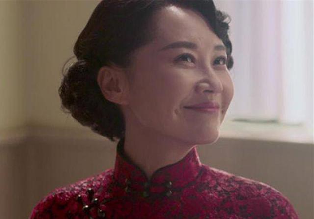 姜文十多年前一部著名的文艺电影，独具特点的导演姜文