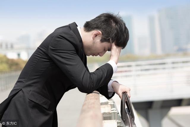 唾液老是很粘稠是什么原因，唾液很粘稠多注意这4点