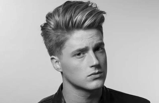 看完这篇文章我再也不纠结用发油还是发泥了，发泥是干的用还是湿的用