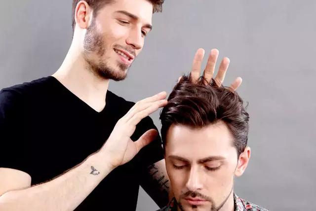 看完这篇文章我再也不纠结用发油还是发泥了，发泥是干的用还是湿的用