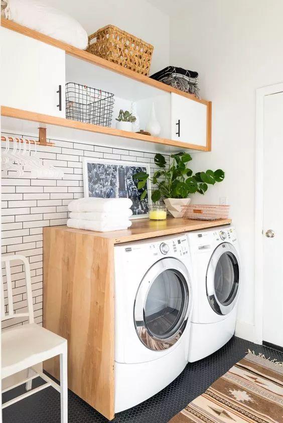 衣服去黄渍小妙招，白衣服黄渍家庭怎么去除小妙招（黄色衣服配什么颜色）