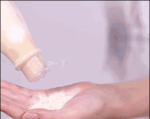 不用洗发水可以改善头发枯燥，应该如何修复受损的头发