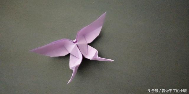 蝴蝶书签的折法，蝴蝶折纸教程（可DIY的蝴蝶折纸书签折法）