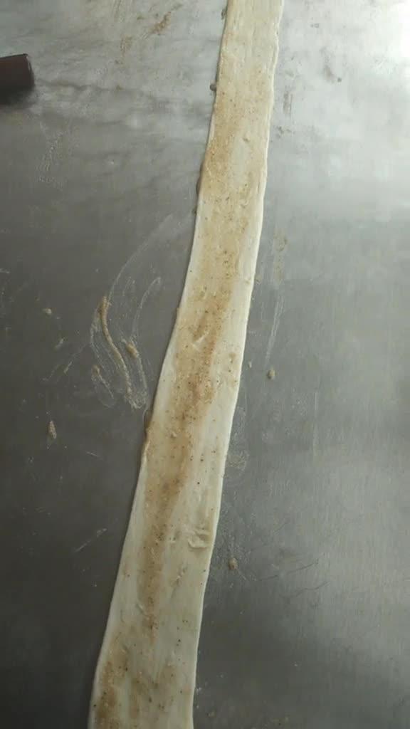 发面香酥烧饼家常做法，传统的配方做出来的最香