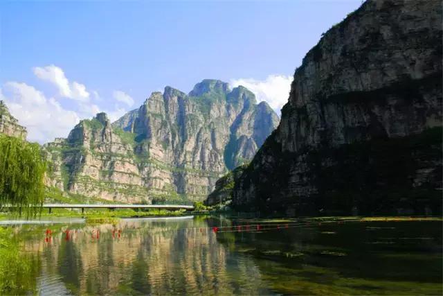 北京必去的十大景点，北京旅游攻略必去的10大景点推荐（一生必去的十大地标景点排行榜）