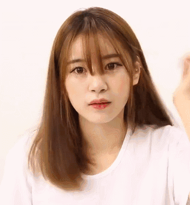 拯救短刘海的7种方法，​发型师推荐5款短下巴刘海发型