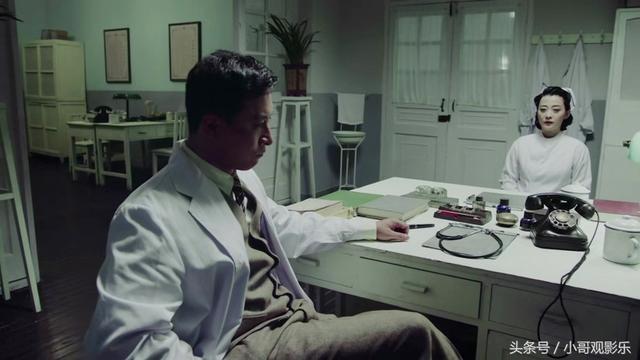 面具里面赵冬梅被日本人用鞭子抽，面具四处让人落泪