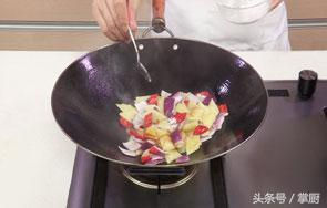 洋葱炒土豆片的做法，洋葱炒土豆片补硒补钾