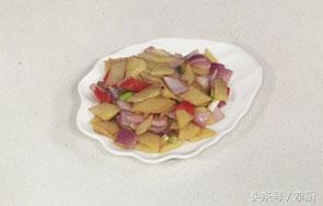 洋葱炒土豆片的做法，洋葱炒土豆片补硒补钾