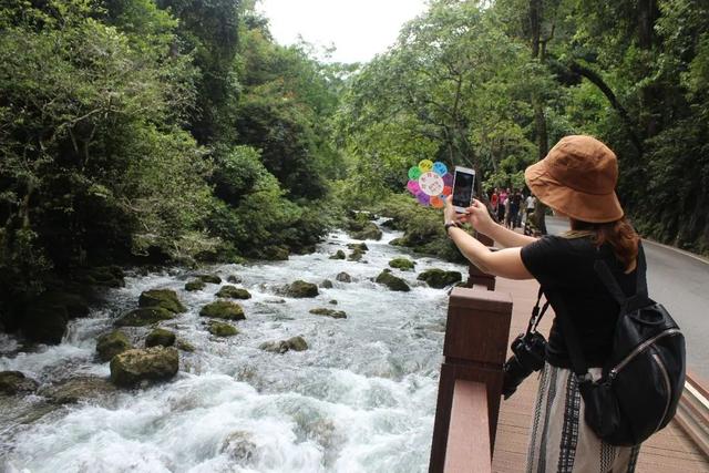 大小七孔旅游攻略，荔波小七孔游玩攻略推荐（贵州深度旅行之十三：大七孔）