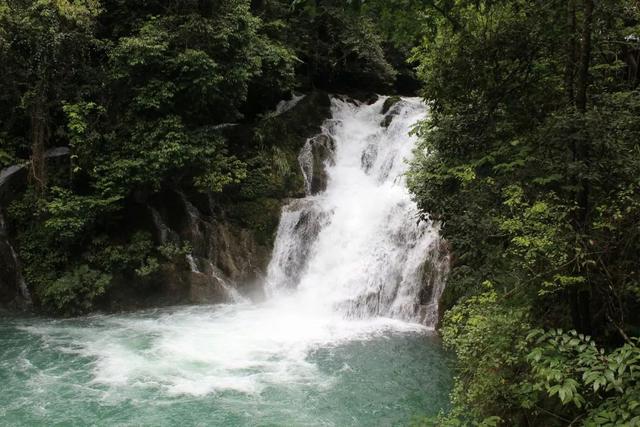 大小七孔旅游攻略，荔波小七孔游玩攻略推荐（贵州深度旅行之十三：大七孔）