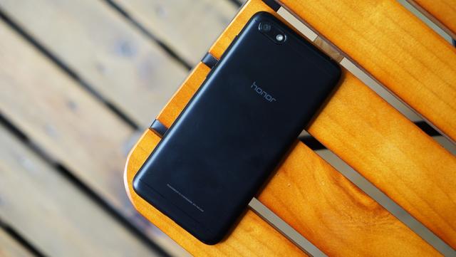 荣耀畅玩7参数配置，百元小巧全面屏荣耀畅玩7体验