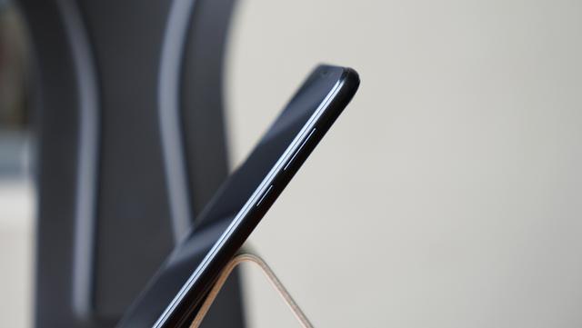 荣耀畅玩7参数配置，百元小巧全面屏荣耀畅玩7体验