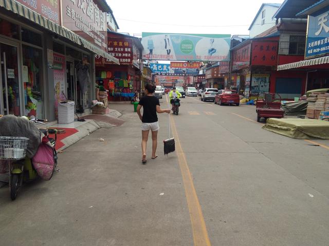 临沂保健品批发市场，临沂市批发市场一览表（临沂进口商品城15日正式开门纳客）