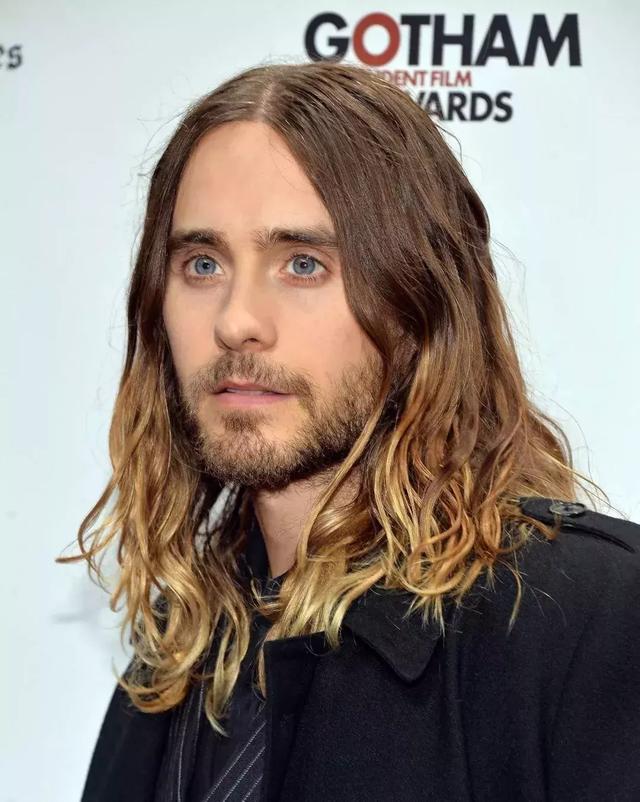 男神流行长发发型，潇洒型男专属长发