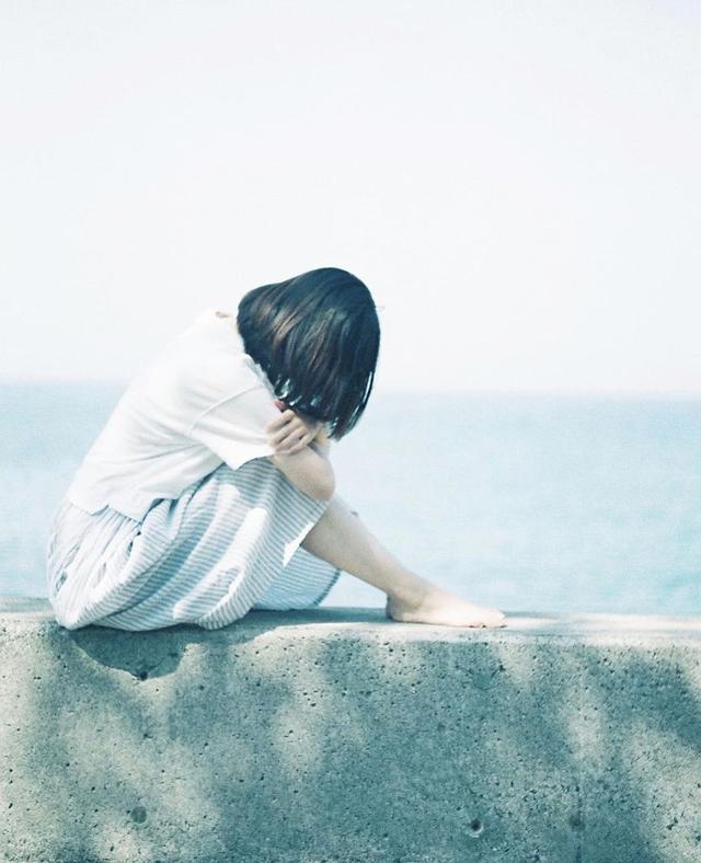晚安语句180726：时光从来不等人，只有人去等时光