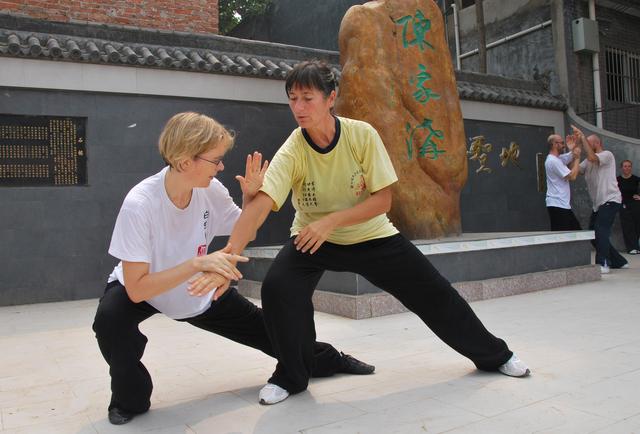 太极拳推手的五种技法，什么是太极推手