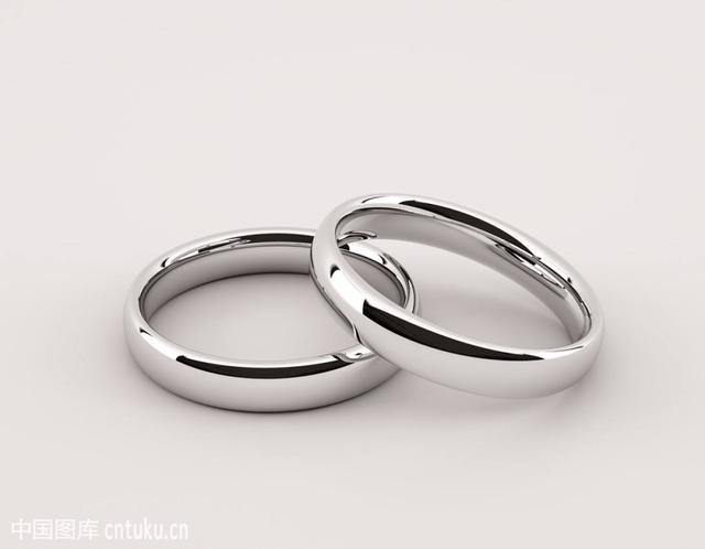 戴戒指有什么讲究，戒指的佩戴大有讲究（戒指的不同戴法）