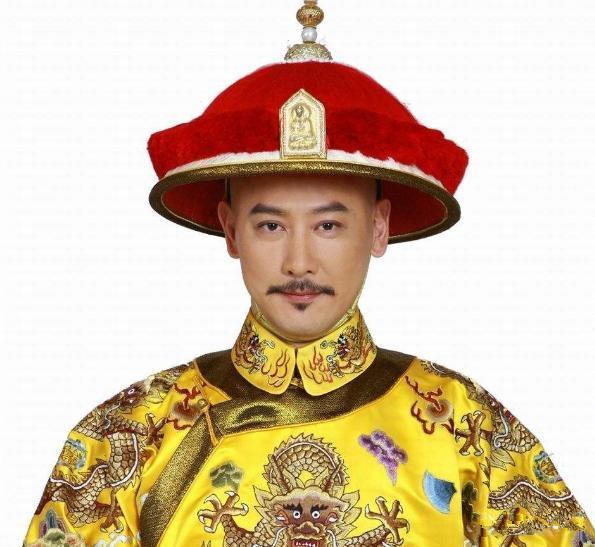 乾隆和康熙有什么关系，康熙为何一见到乾隆就很喜欢他