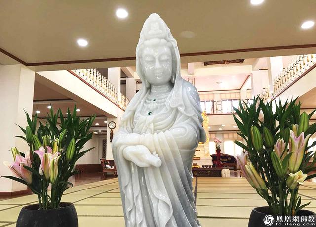 观音菩萨佛像的图片，33幅观音像