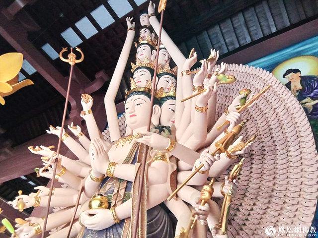 观音菩萨佛像的图片，33幅观音像