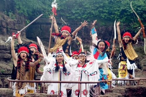 深圳世界之窗過年表演,春節(jié)定制燈光秀點(diǎn)“靚”深圳 深圳世界之窗過年表演,春節(jié)定制燈光秀點(diǎn)“靚”深圳