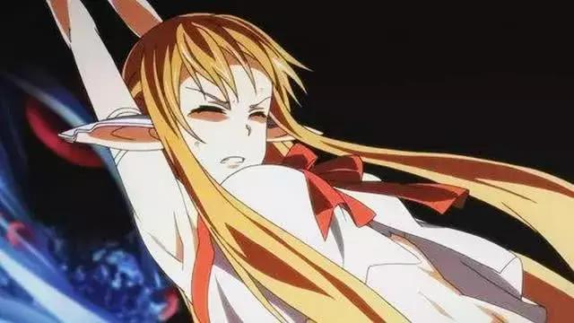 刀剑神域亚丝娜被桐人英雄救美，刀剑神域多次被占便宜