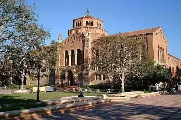 纽约大学电影学院，美国排名前10位的电影学院（一所集多元化、包容性于一身的开放式大学——纽约大学）