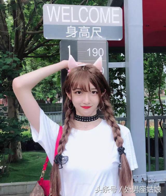 盘点那些女装小学生，14岁留长发穿女装美过所有女同学