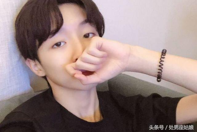 盘点那些女装小学生，14岁留长发穿女装美过所有女同学