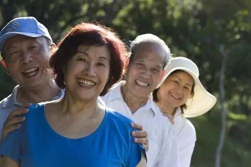 亲身经历的几种养老方式，我倾向于第四和第五种结合