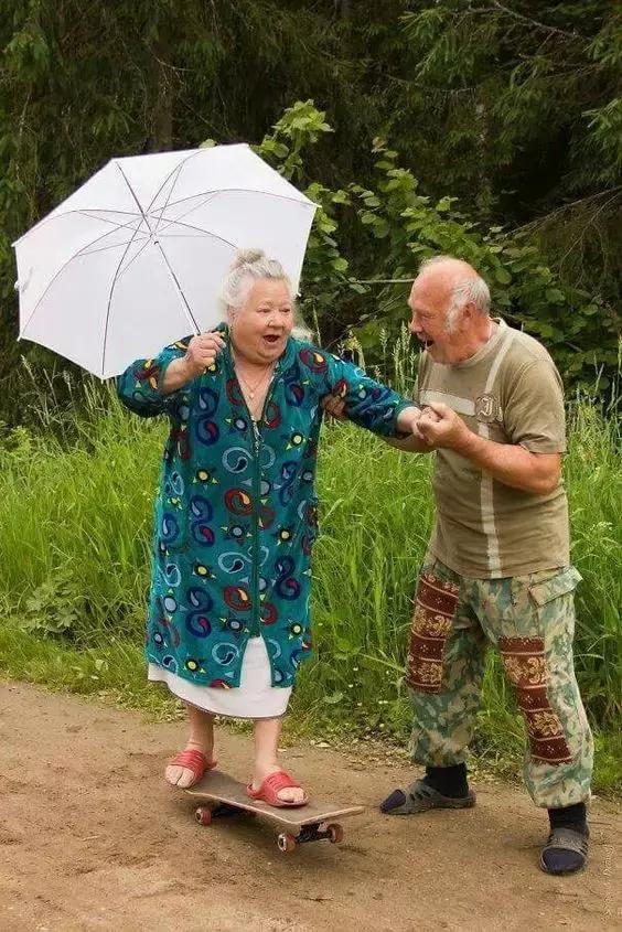 晚安语句180810：相处最佳状态是不嫉妒不迎合，有话聊不尴尬