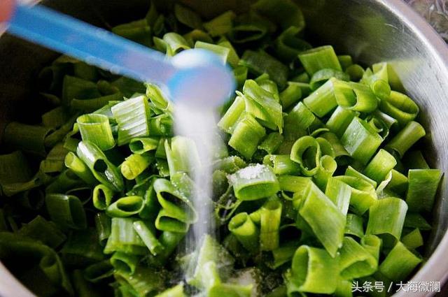 咸菜的腌制方法，腌制咸菜最简单的方法（这8道腌菜方法送你）