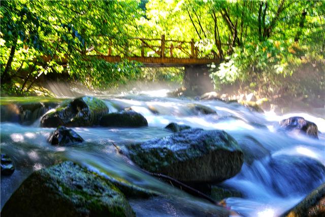 辽宁本溪大石湖老边沟风景区，老边沟和大石湖