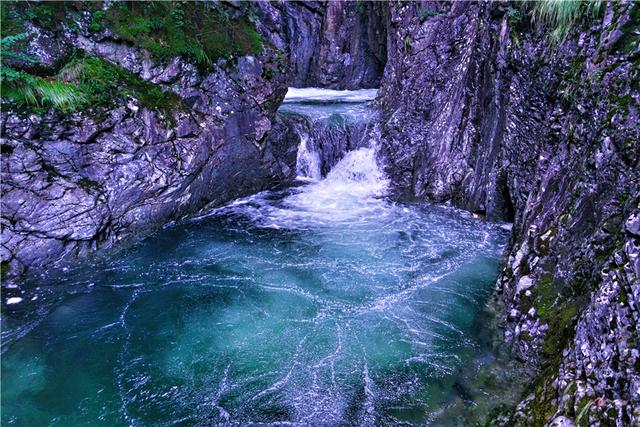 辽宁本溪大石湖老边沟风景区，老边沟和大石湖