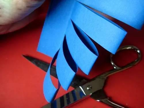 幼儿手工灯笼制作，幼儿园手工做纸灯笼简单（幼儿园必备纸艺小灯笼手工）