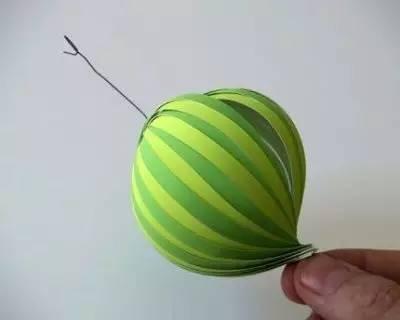 幼儿手工灯笼制作，幼儿园手工做纸灯笼简单（幼儿园必备纸艺小灯笼手工）