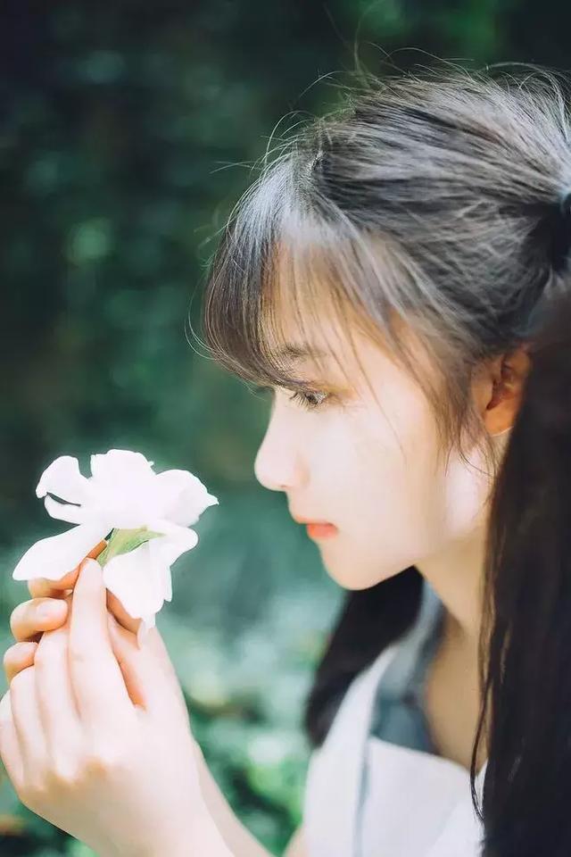 晚安的文字180814：能证明爱你的方法有很多，他一样都没做