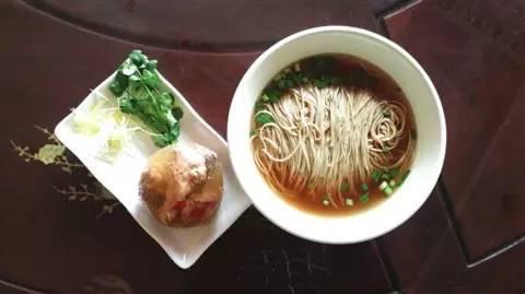 润肺营养汤面，这碗汤面润肺补铁补维C