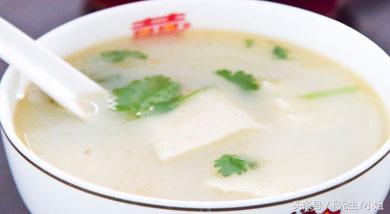 煎鲫鱼的家常做法，鲫鱼常见的4种家常做法（煎鱼要记住这两点）