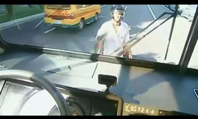 郭品超和安以轩怎么没能在一起，隐形阔太安以轩：曾是豪门贵妇