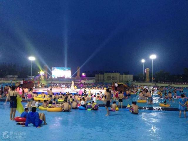 夏天去哪个水上乐园比较好，走，去水上乐园刺激一“夏”