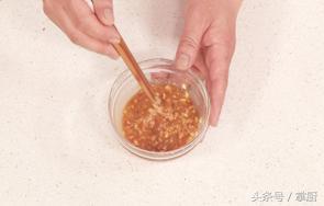 蒜茄子的制作方法，蒜泥茄子的简单做法（1次3个茄子不够吃）