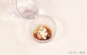 蒜茄子的制作方法，蒜泥茄子的简单做法（1次3个茄子不够吃）