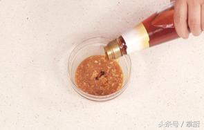 蒜茄子的制作方法，蒜泥茄子的简单做法（1次3个茄子不够吃）